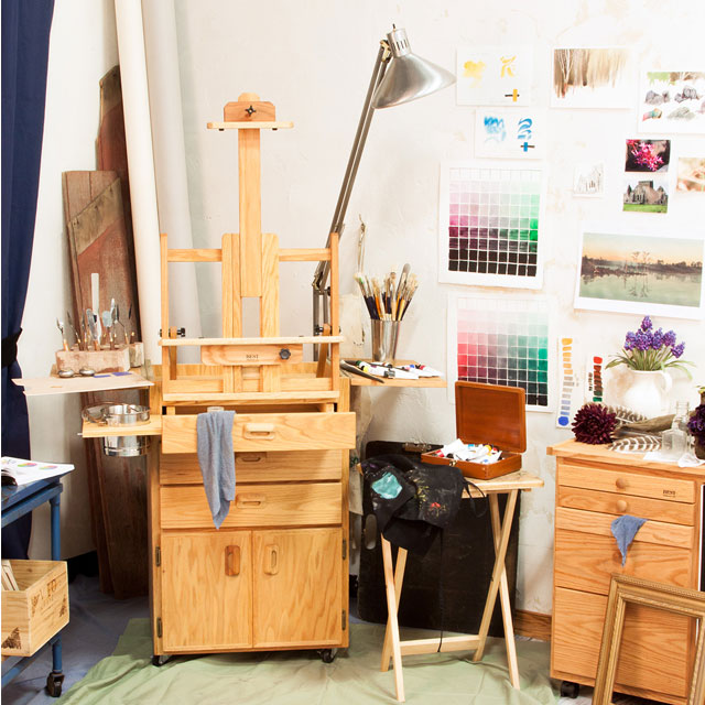 Sitha's Taboret and Easel